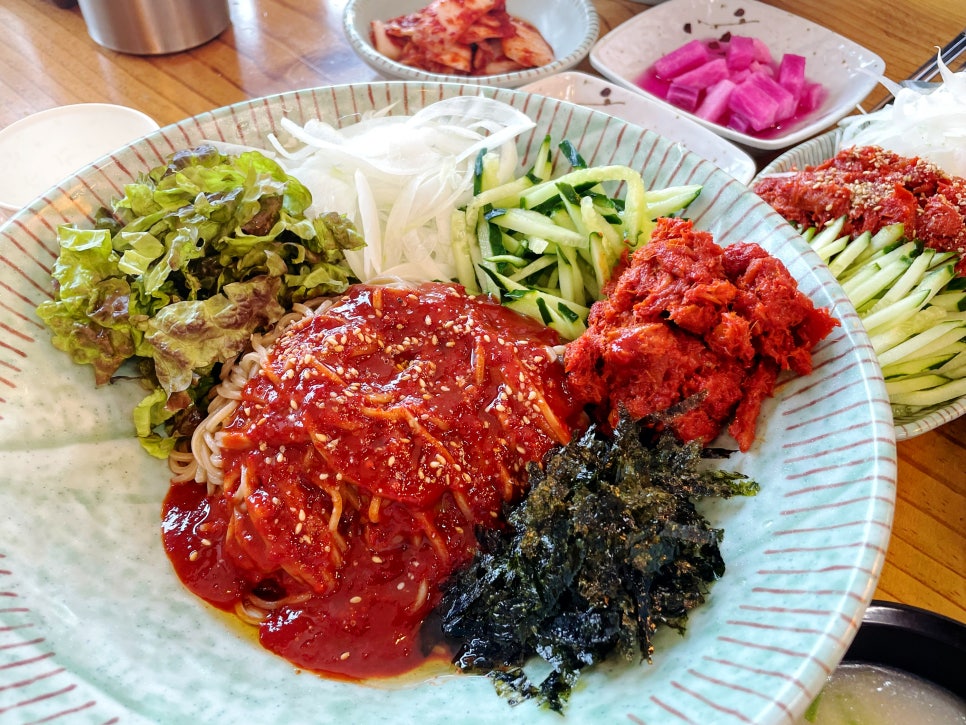 화담국수 이미지