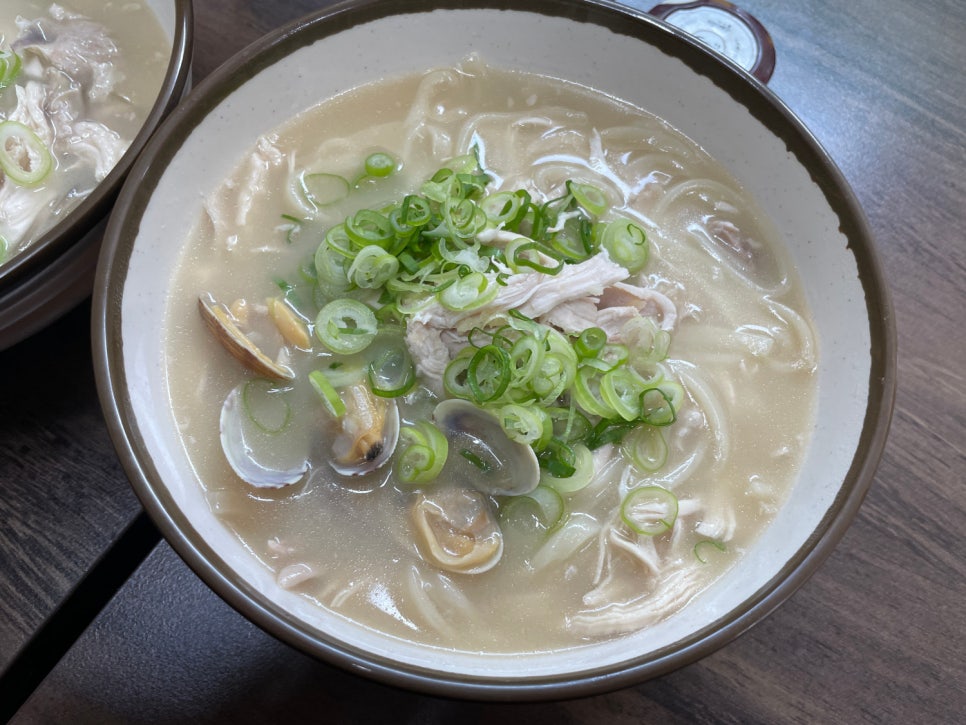부대통닭 이미지