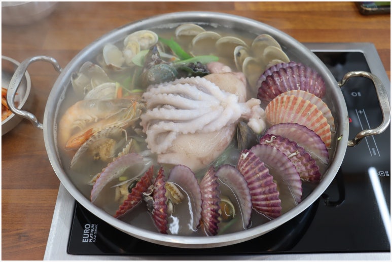 해물손칼국수 이미지