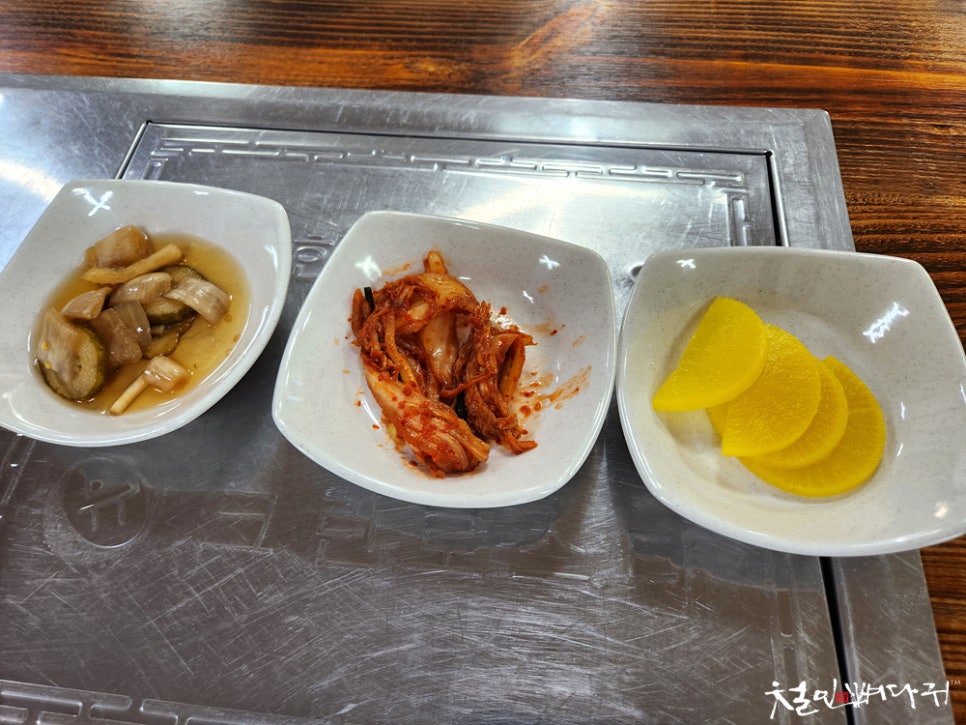 왕언니육칼밥 이미지
