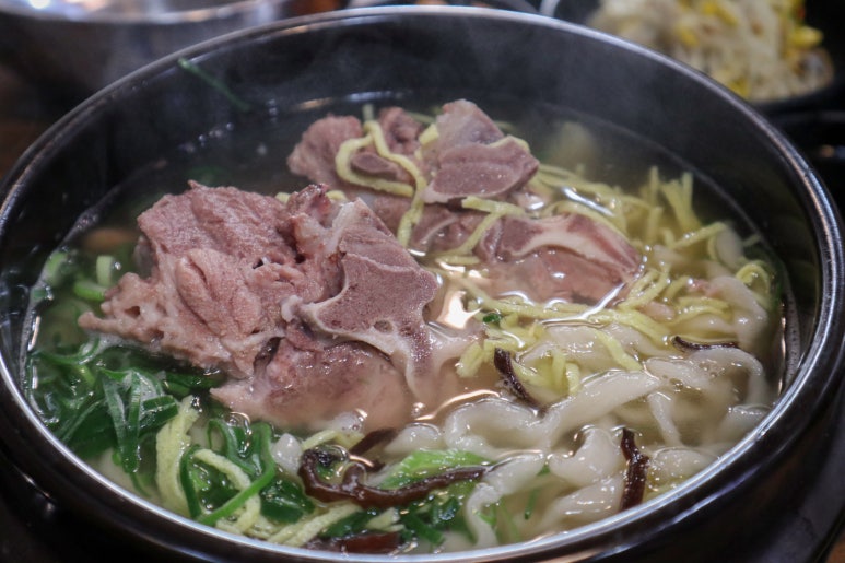 늘봄뼈해장국 이미지