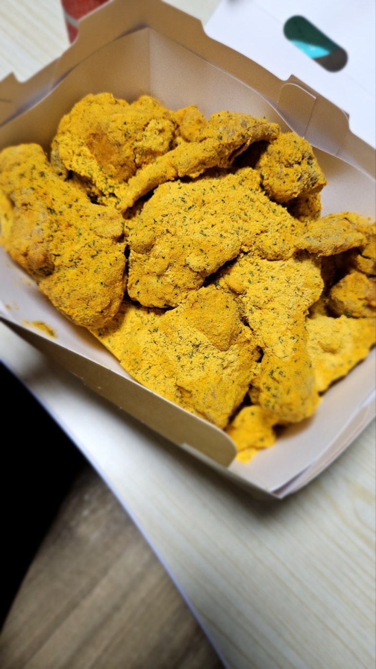 비에이치씨치킨김천 이미지