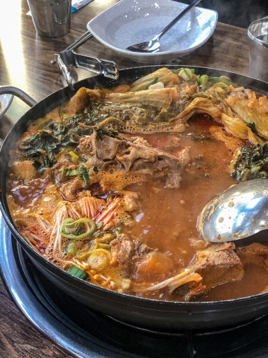 삼형제감자탕 이미지