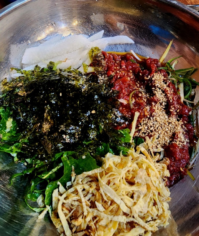 오월에국수 이미지