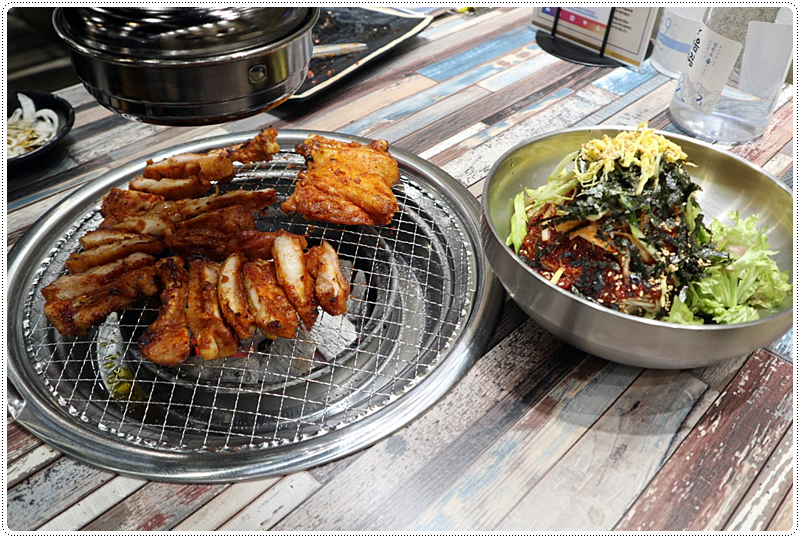 강변숯불갈비 이미지