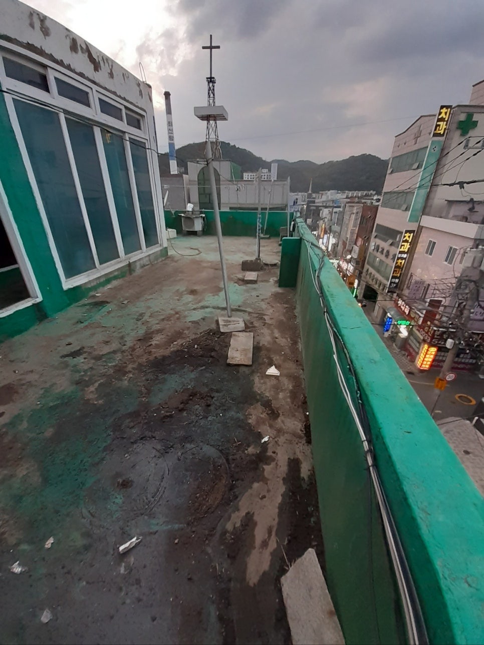 유품정리집정리폐가구가전방문수거생활쓰레기폐기물처리 이미지