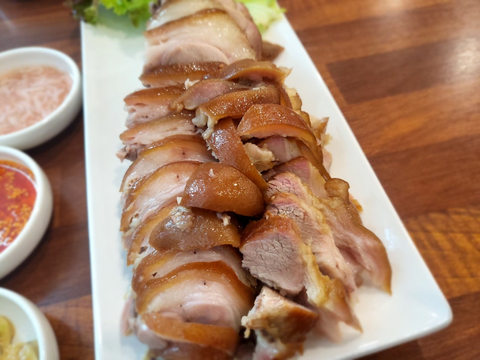 명족발 진칼국수 이미지