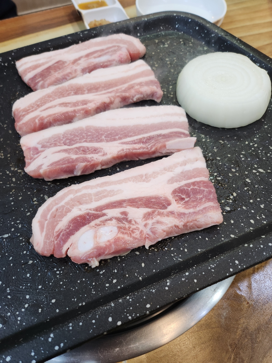 도당동통돼지김치찌개 이미지