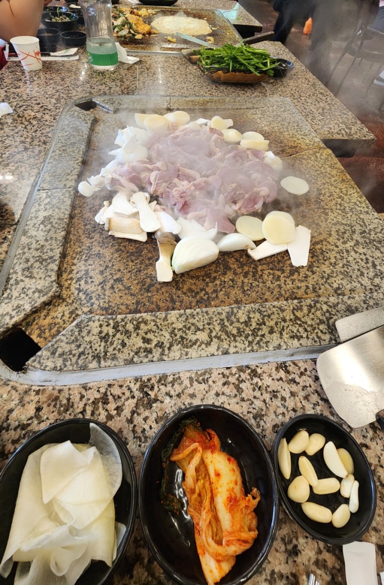 황금누룽지돌판오리 이미지