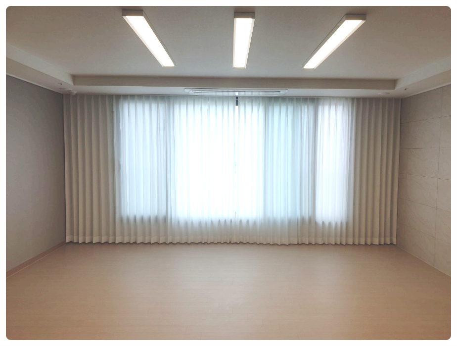 더바른창 이미지