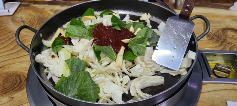 전통춘천닭갈비 이미지