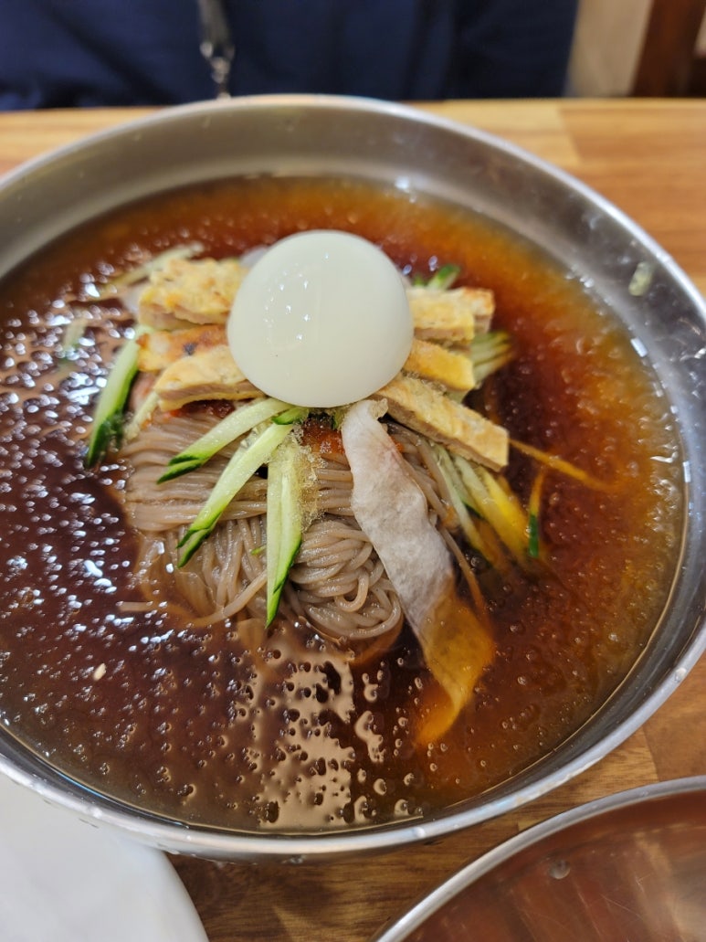 메밀고밀면 이미지