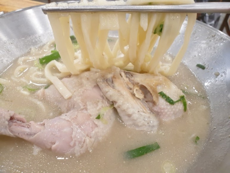 언양닭칼국수부산 이미지