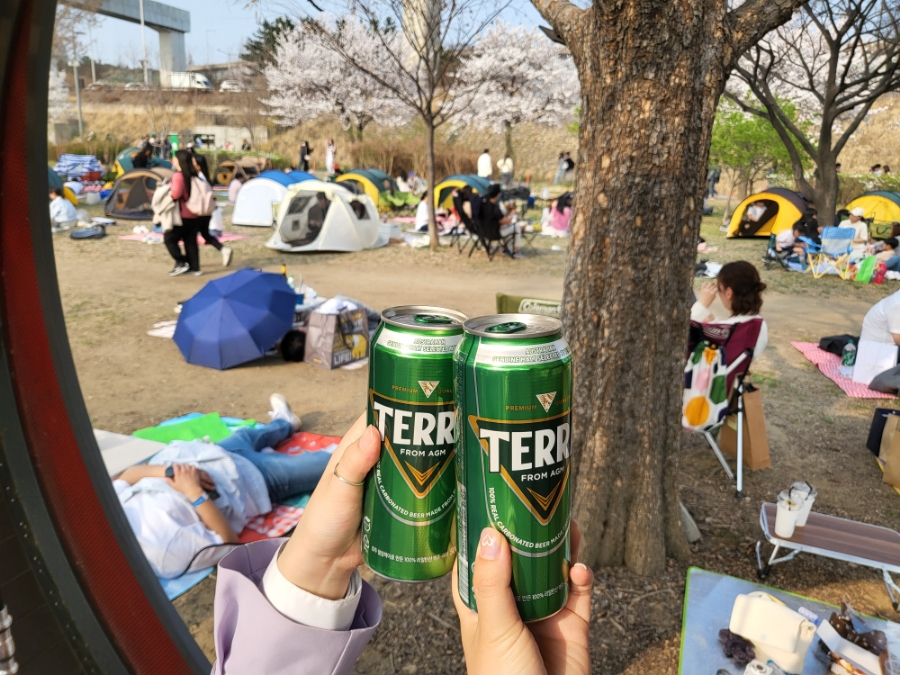 공원 커피맥주 이미지