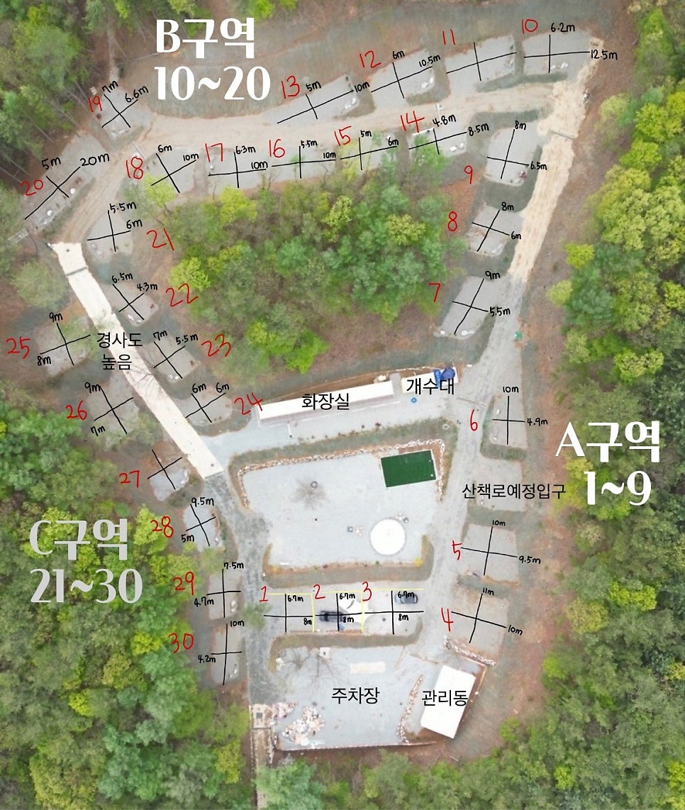 푸르른캠핑장 이미지