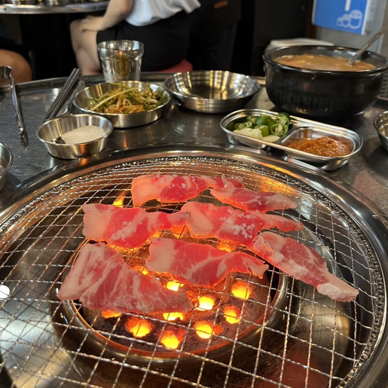 변가네연탄구이 이미지