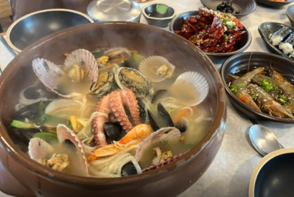 동네해물칼국수 이미지