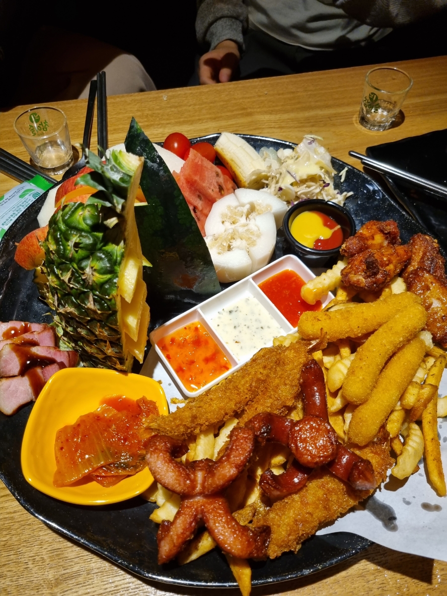 소굴(용봉점) 이미지