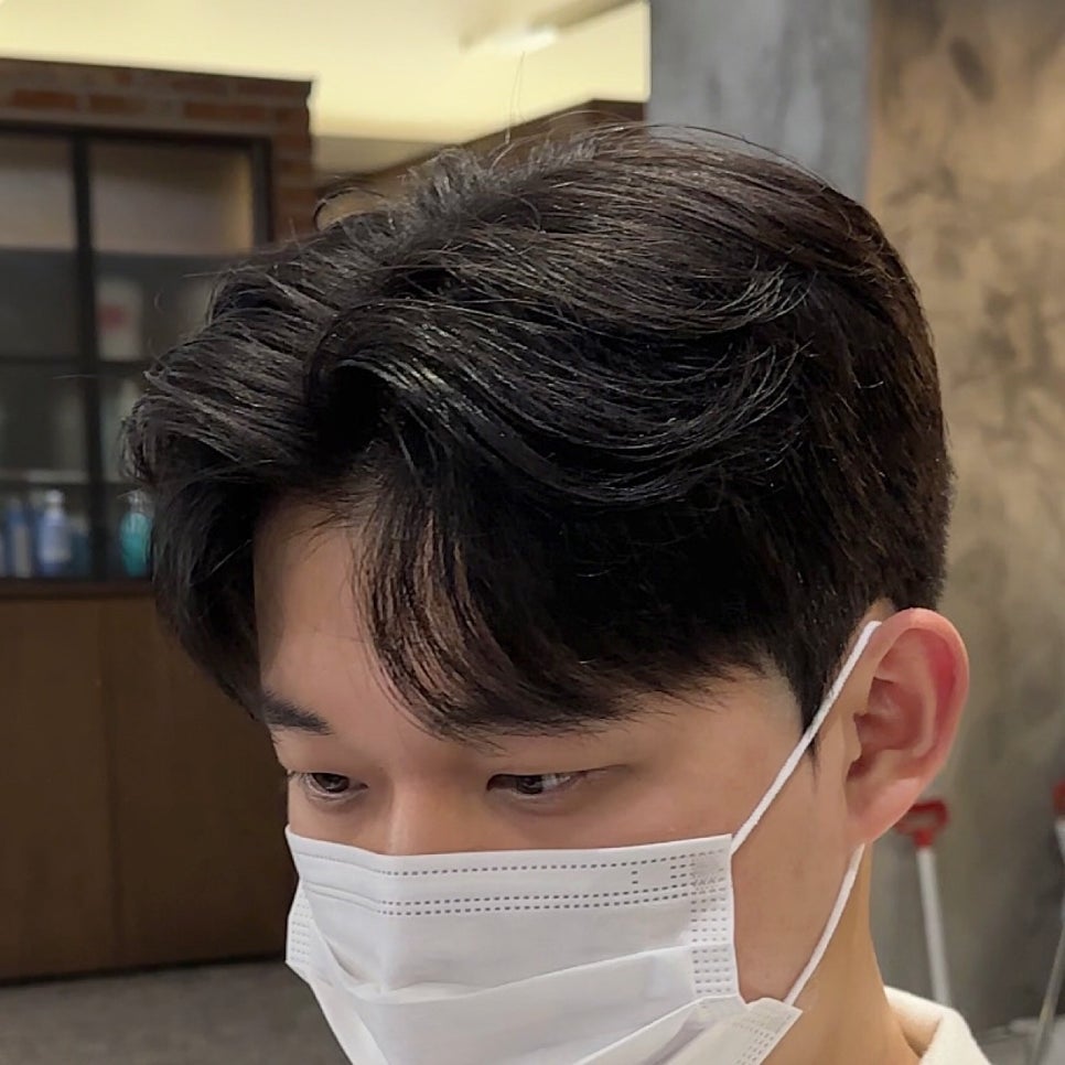 격이다른남자머리 이미지