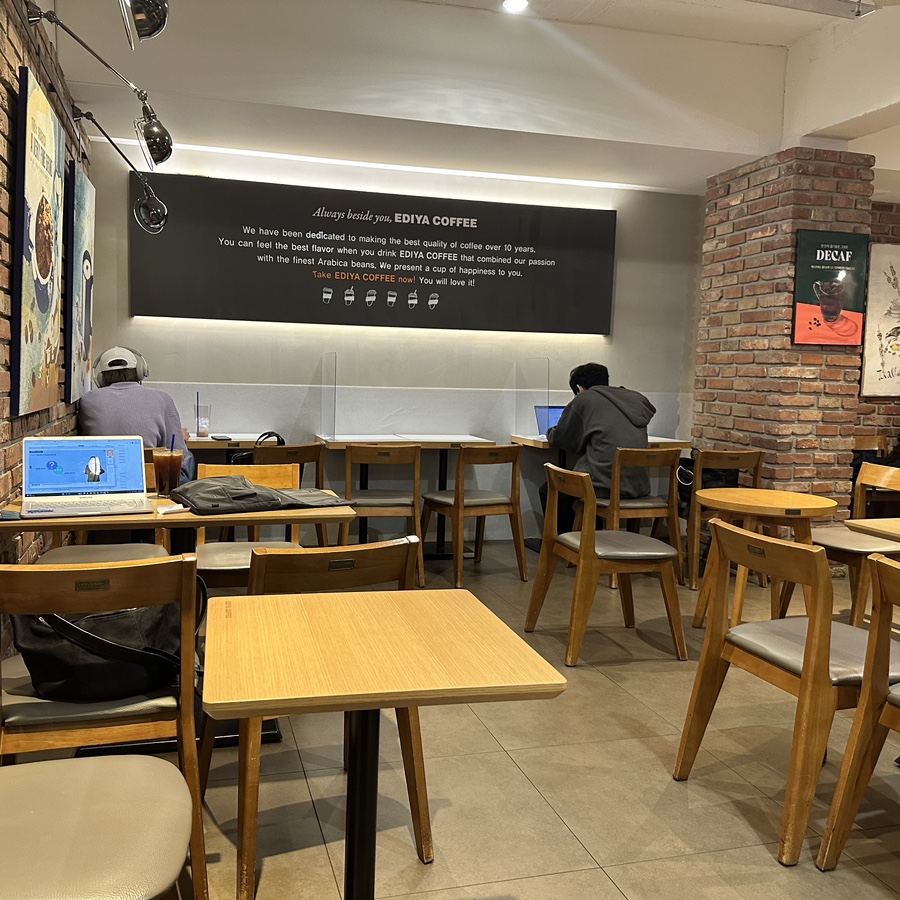 이디야연남동점 이미지
