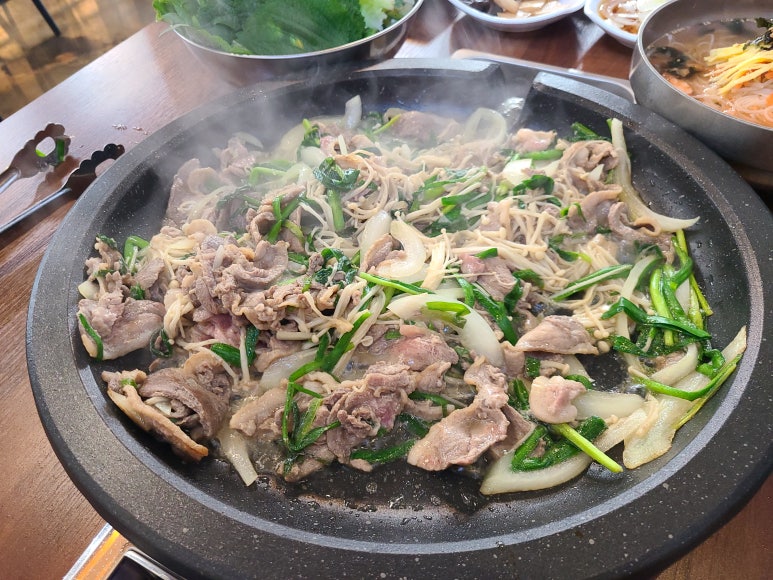 이동재쉐프의 한방약초오리불고기 이미지