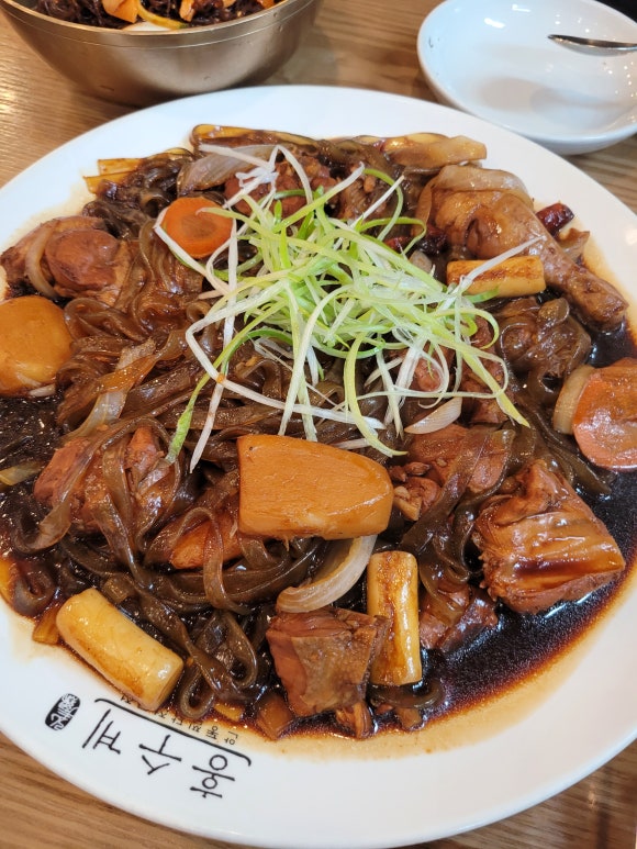 홍수계찜닭엔터식스 이미지