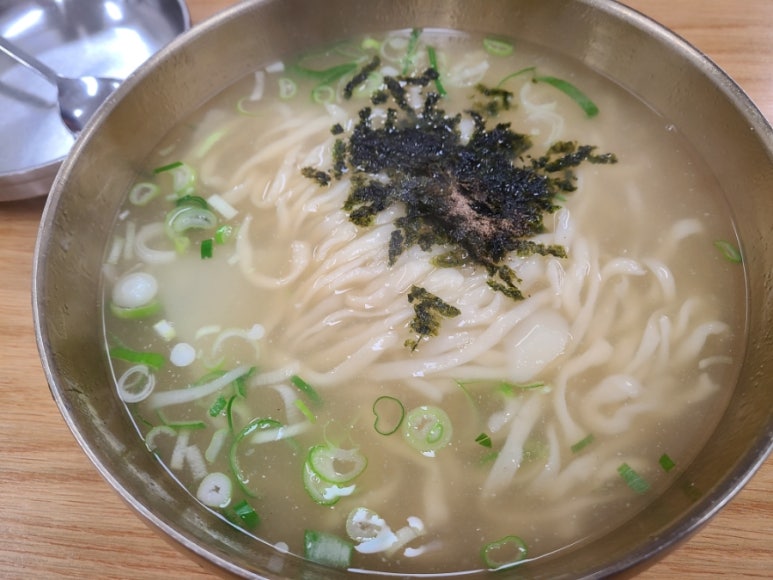 월송만두칼국수 이미지