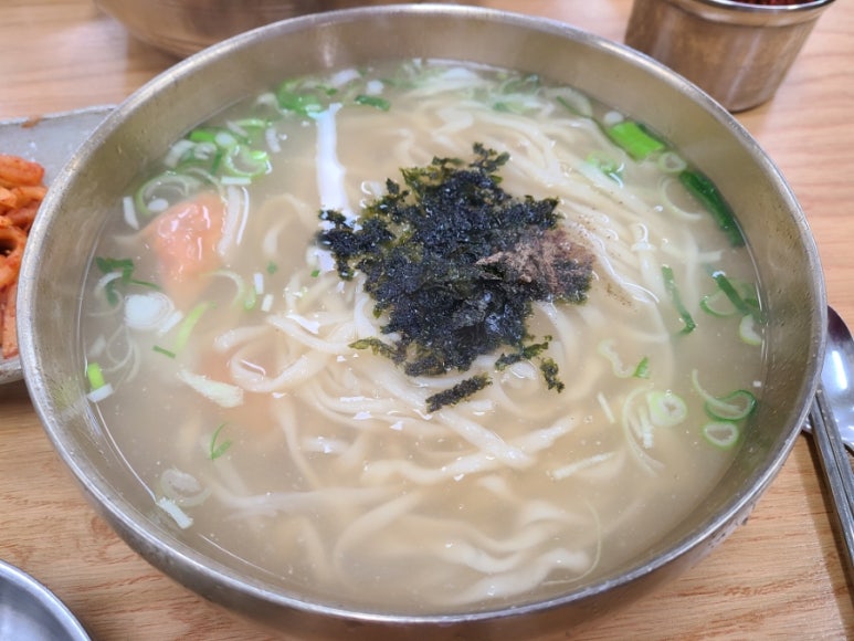 월송만두칼국수 이미지