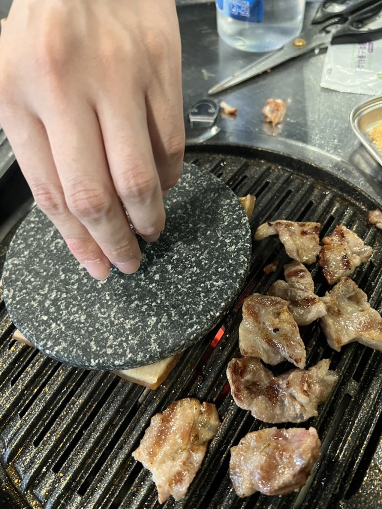 325세겹살 이미지