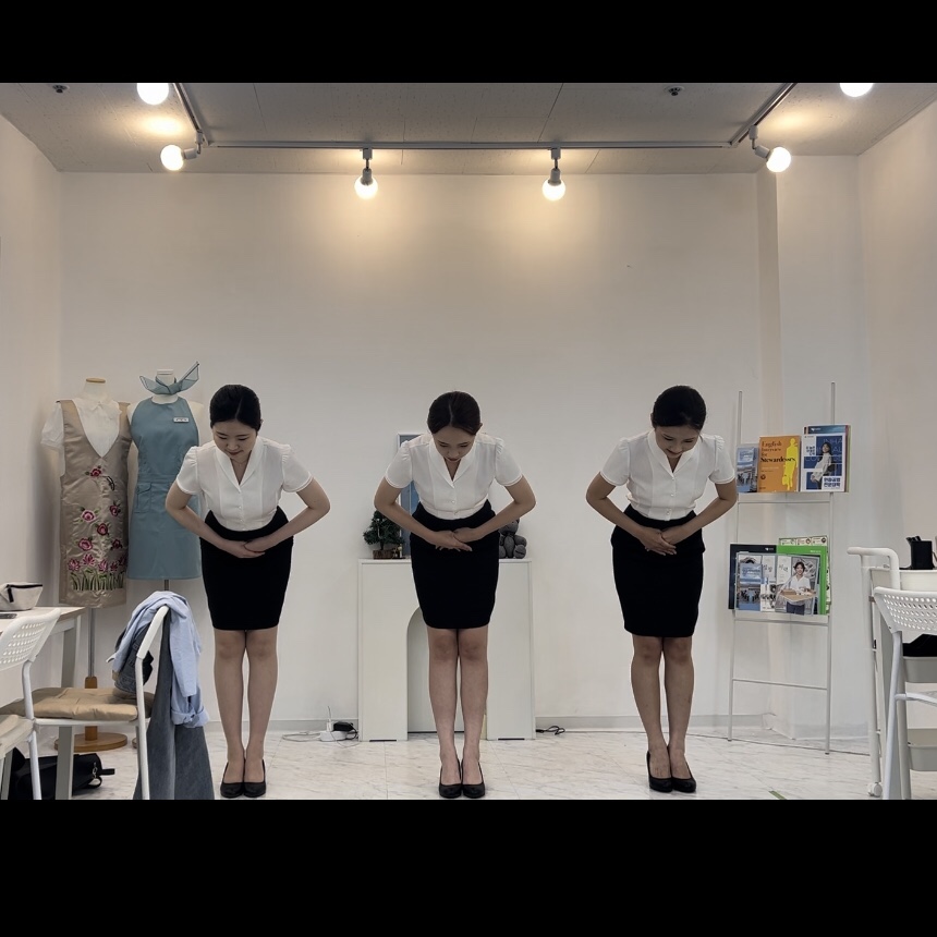 크루쓰승무원학원 이미지
