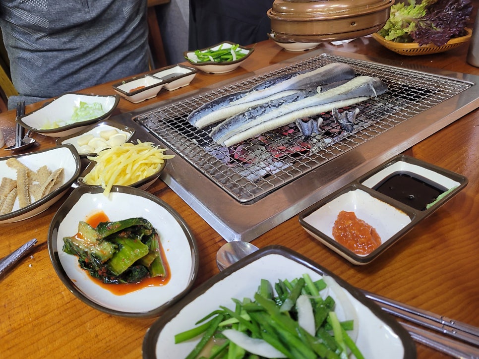명가민물장어참숯불즉석구이 이미지