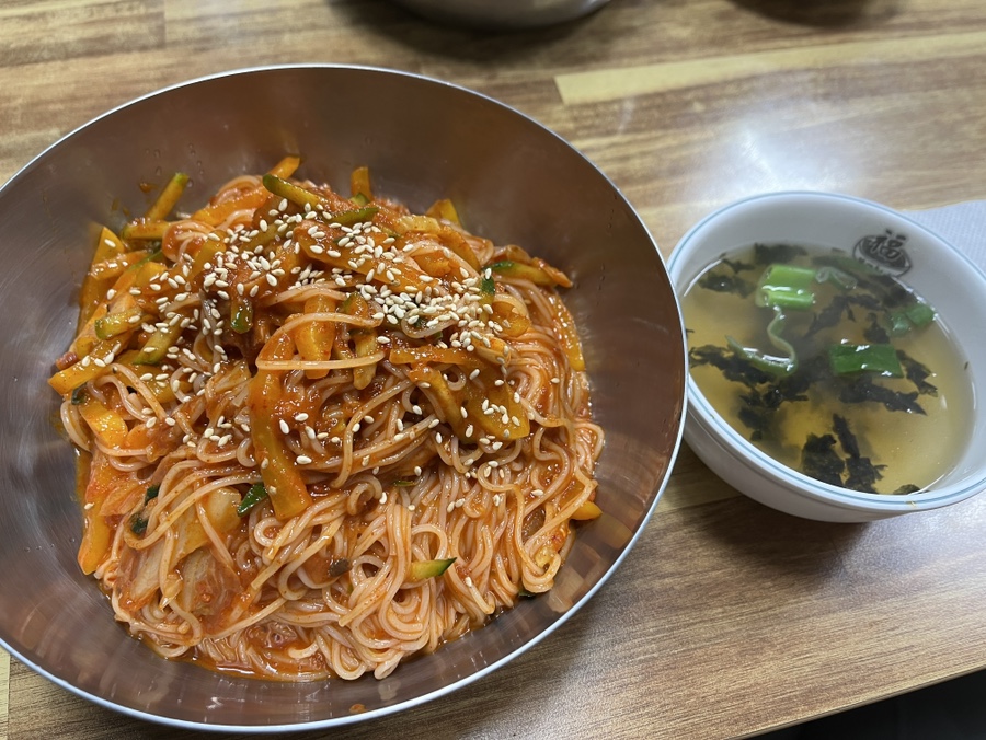 공릉멸치국수 이미지