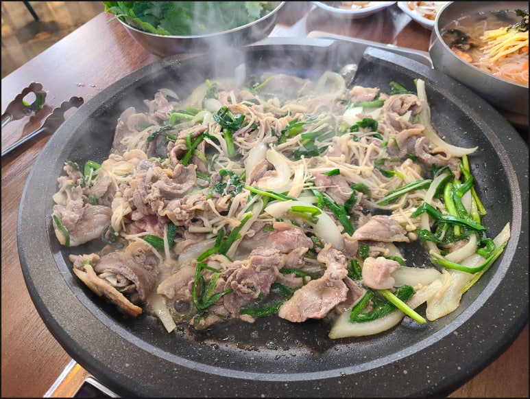 오리갈비닭갈비 이미지