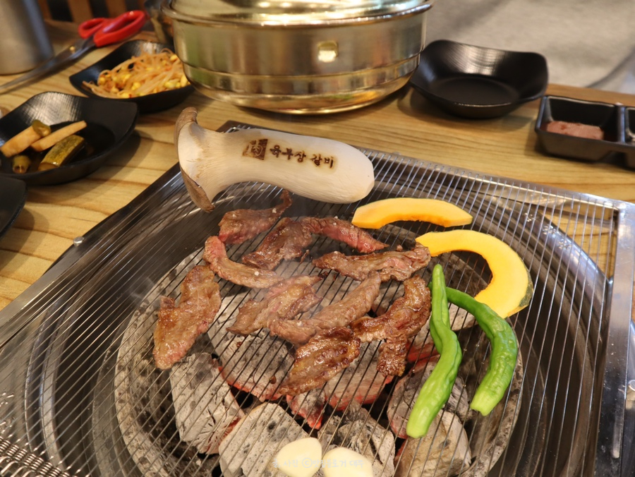 육부장갈비 이미지