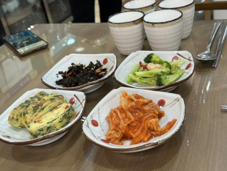 클럽하우스 대식당 이미지