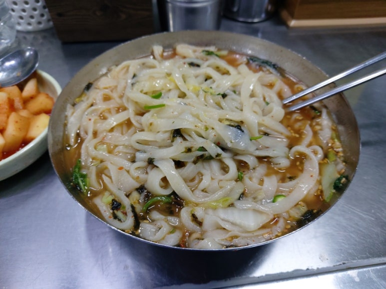 이모칼국수 이미지