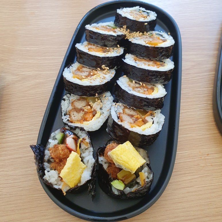 롤롤김밥 이미지