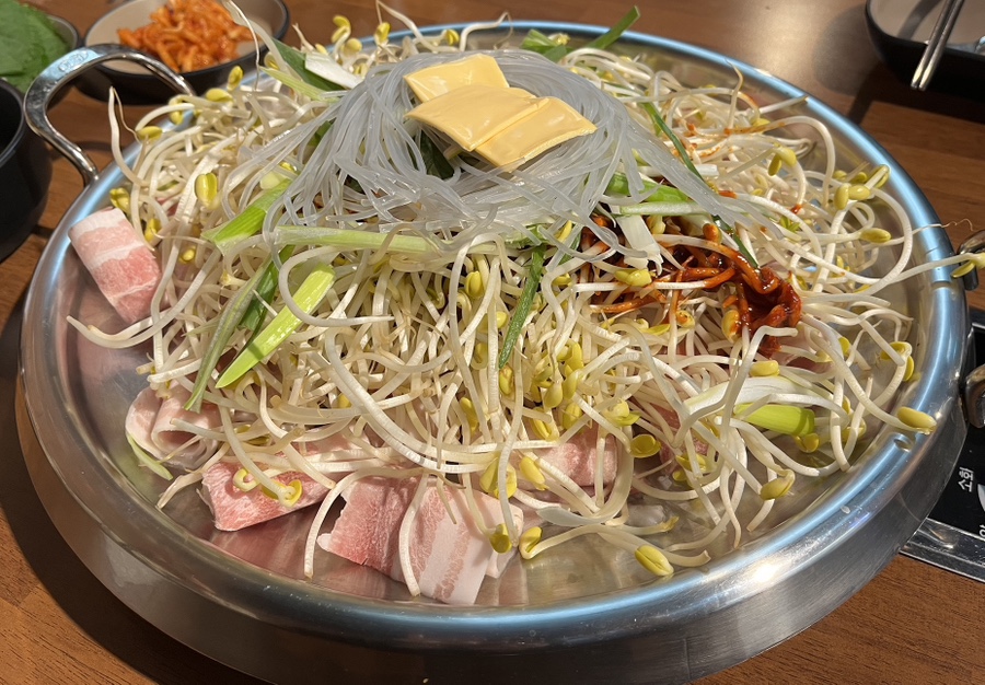 삼겹살앤부대찌개 이미지