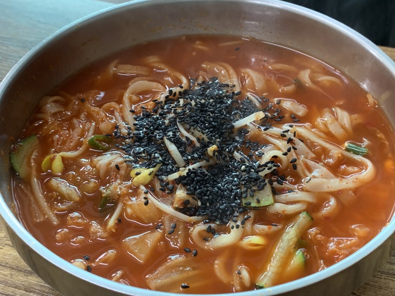 왕갈비칼국수 이미지