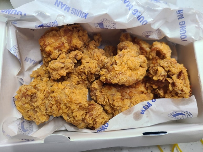청년치킨 공릉점 이미지