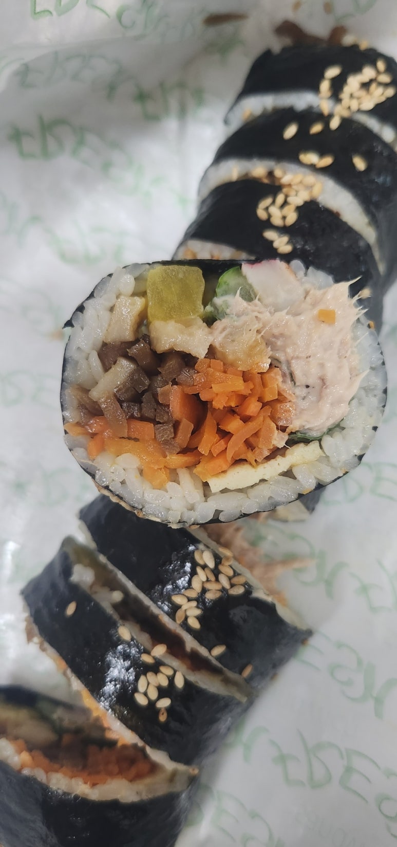 원조한입쏘옥김밥 이미지