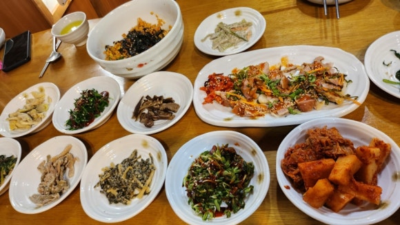 다모아보쌈웰빙수제비 이미지