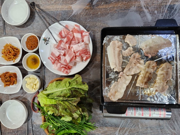 황금대패삽겹살 이미지