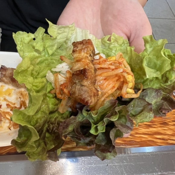 통통돌판생삼겹살 이미지