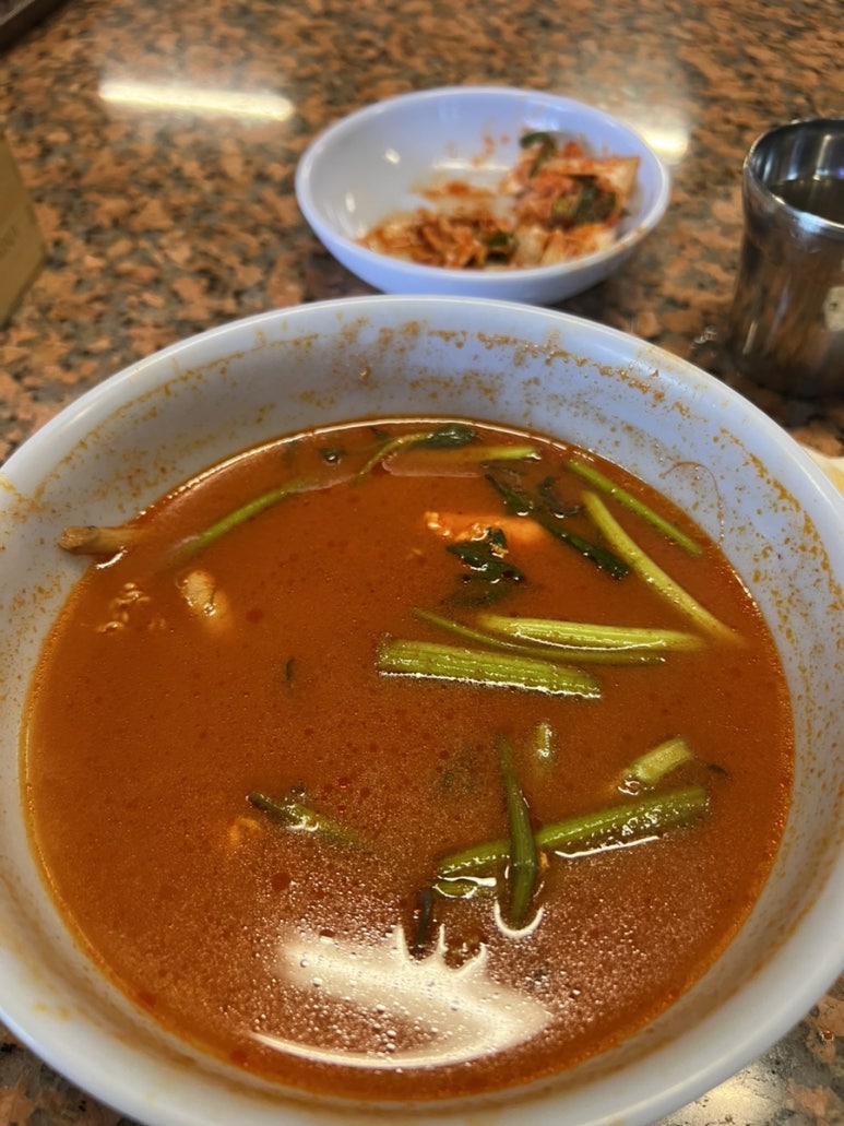 알.고니칼국수 이미지