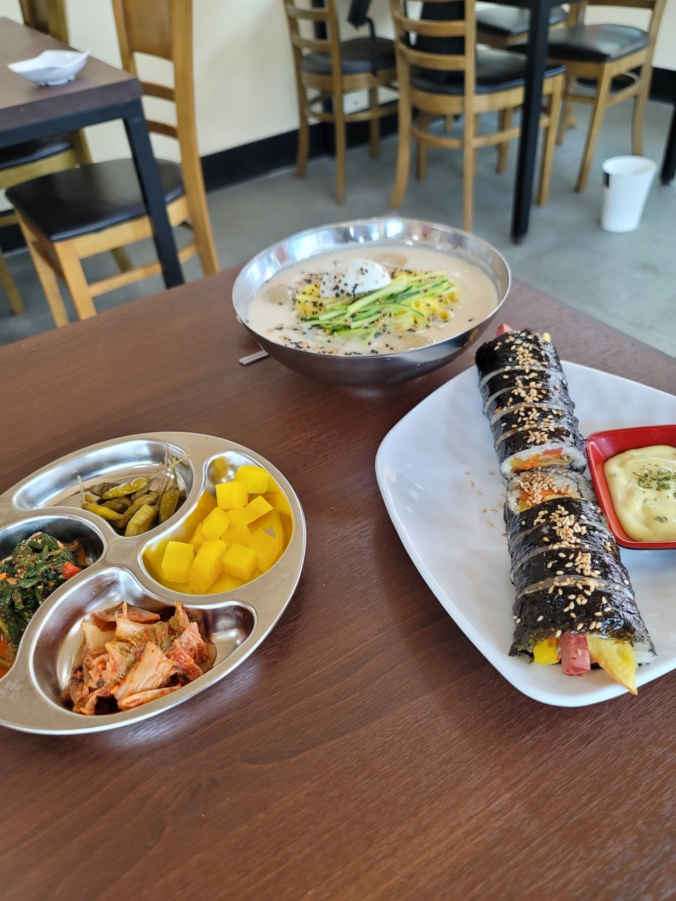 어맘김밥칼제비전 이미지