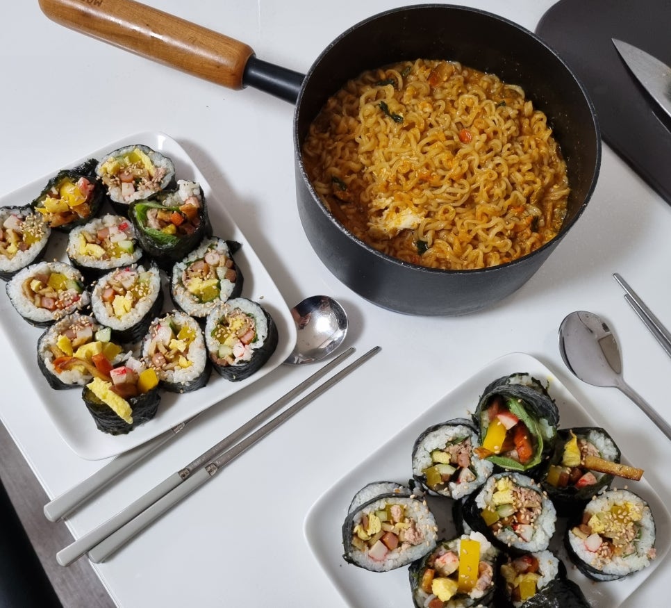 참못난이김밥 이미지