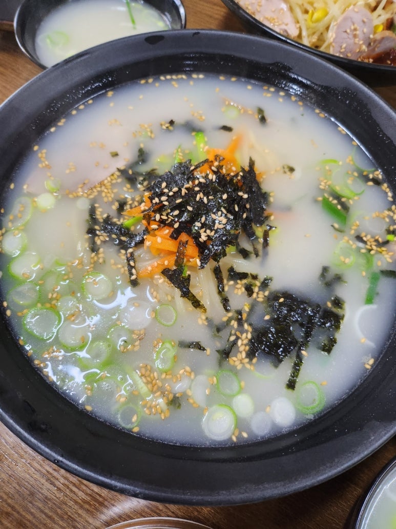 지아족발고기국수집 이미지