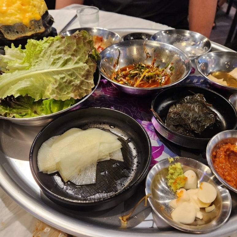 꽃돼지세겹살 이미지