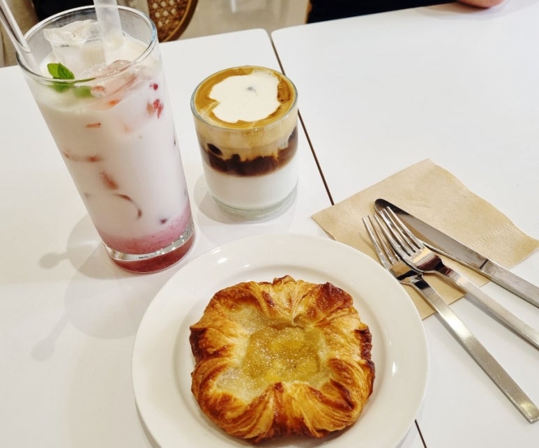 커피인우드 이미지